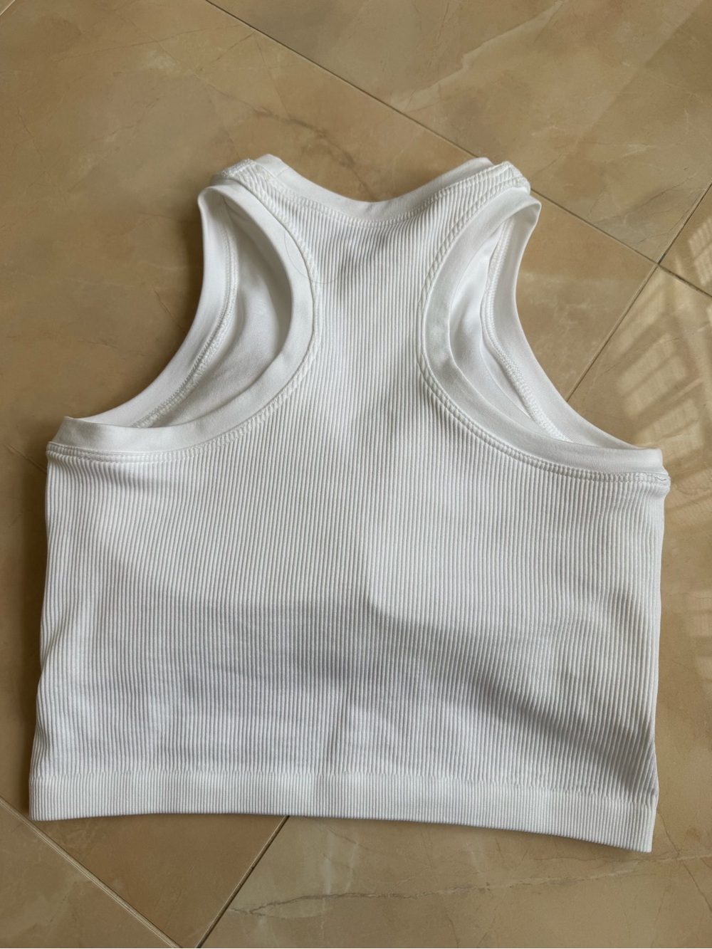Pro-Fit Seamless Ribbed Crop Tank Top white - Picture 5 of 7